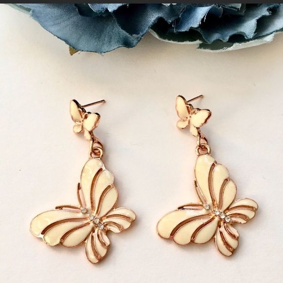 Cream & Gold Tone Enamel Dangle Butterfly Earrings NEW - Picture 2 of 7